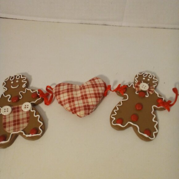 House Of Lloyd Gingerhearts Garland Christmas Around The World 1996 - Picture 10 of 12